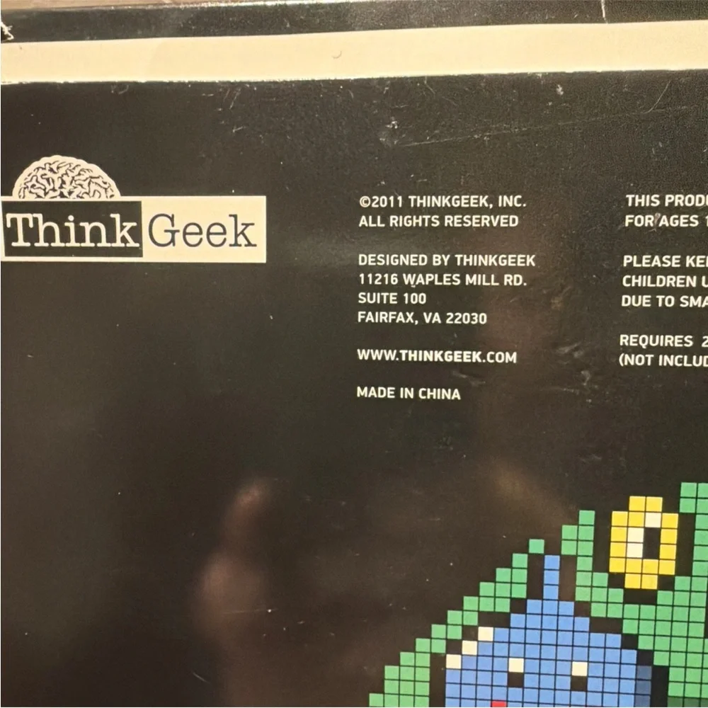 Think Geek Christmas Wreath 8bit LED Lighted 2011 Retro Video Game NEW SEALED